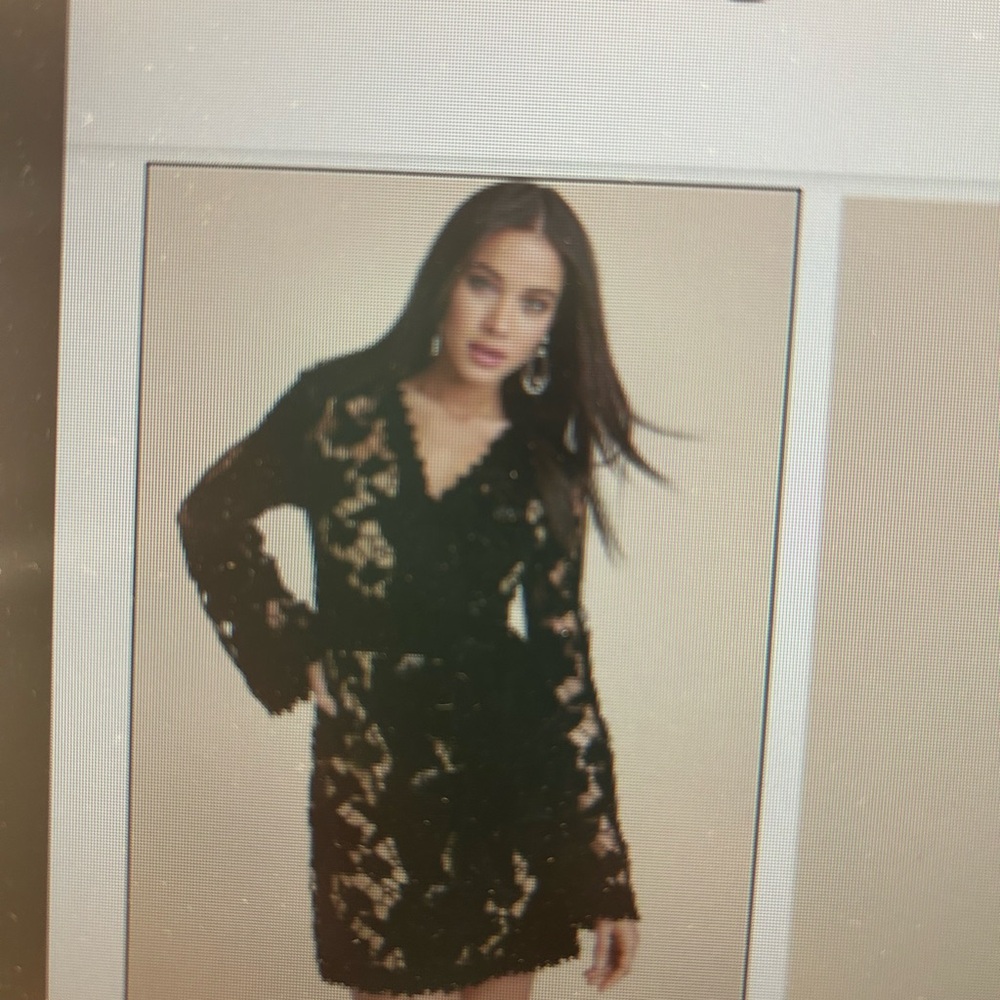 NWOT Venus size 14 dress